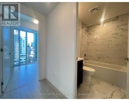 1606 - 400 King Street W, Toronto, ON M5V0X8 Photo 6