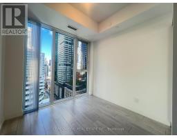 1606 - 400 King Street W, Toronto, ON M5V0X8 Photo 9