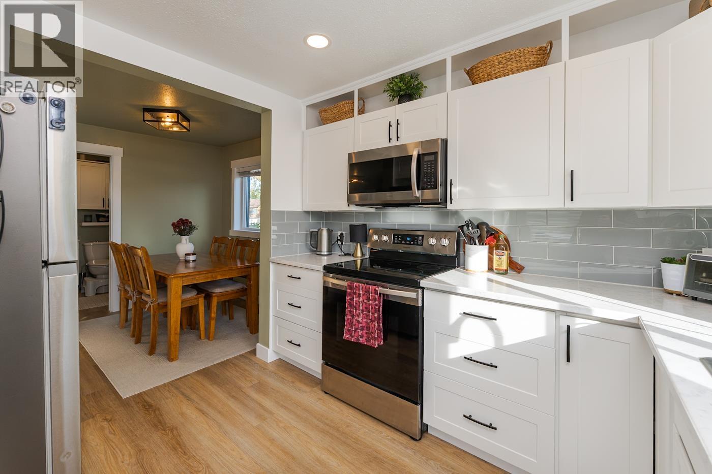838 DOUGLAS STREET - Image 6
