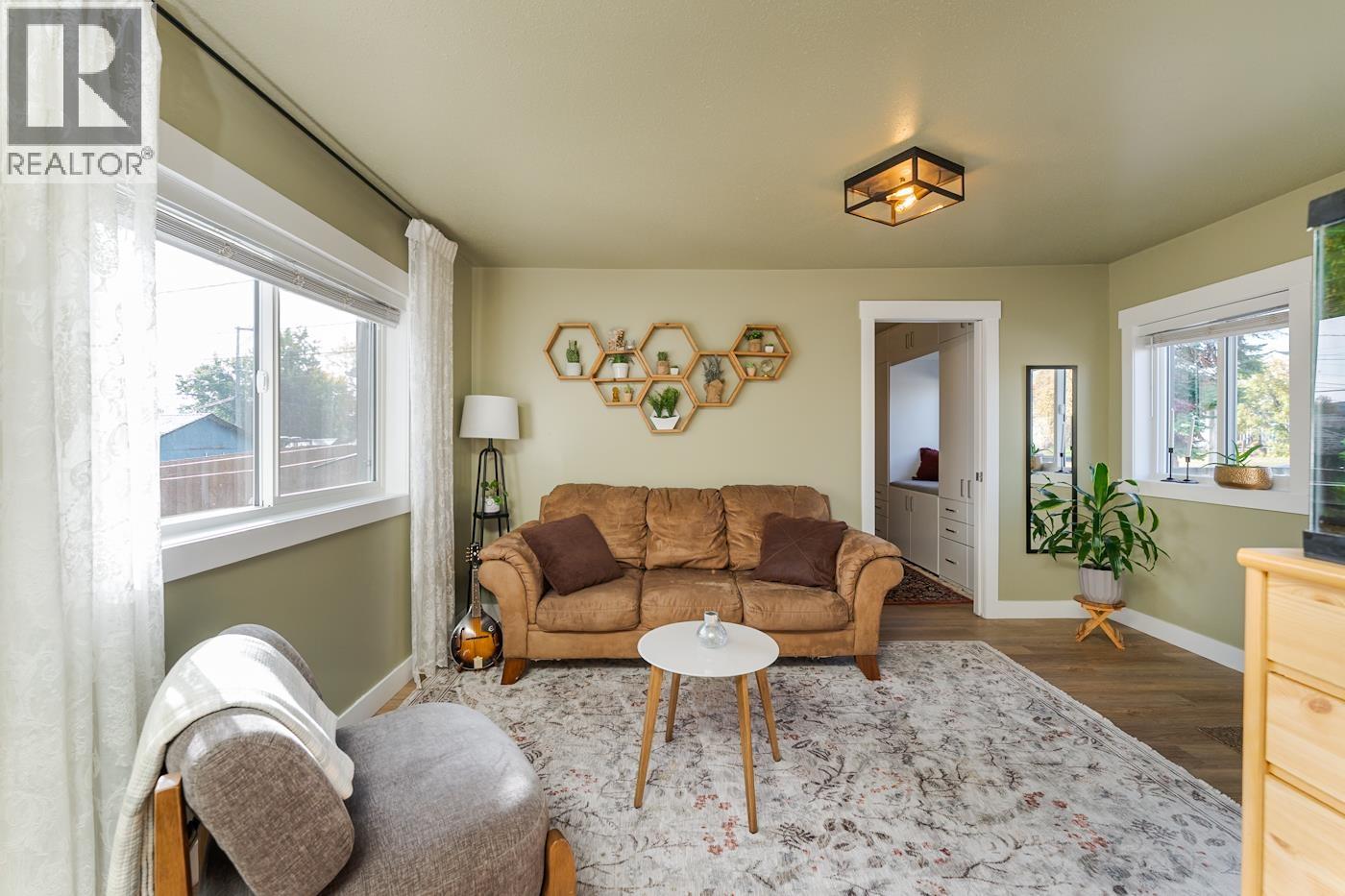 838 DOUGLAS STREET - Image 7