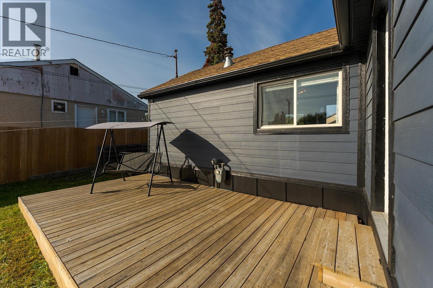 838 DOUGLAS STREET - Image 15
