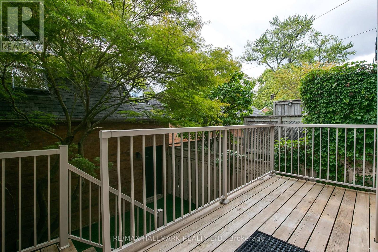 23 MACPHAIL AVENUE - Image 36
