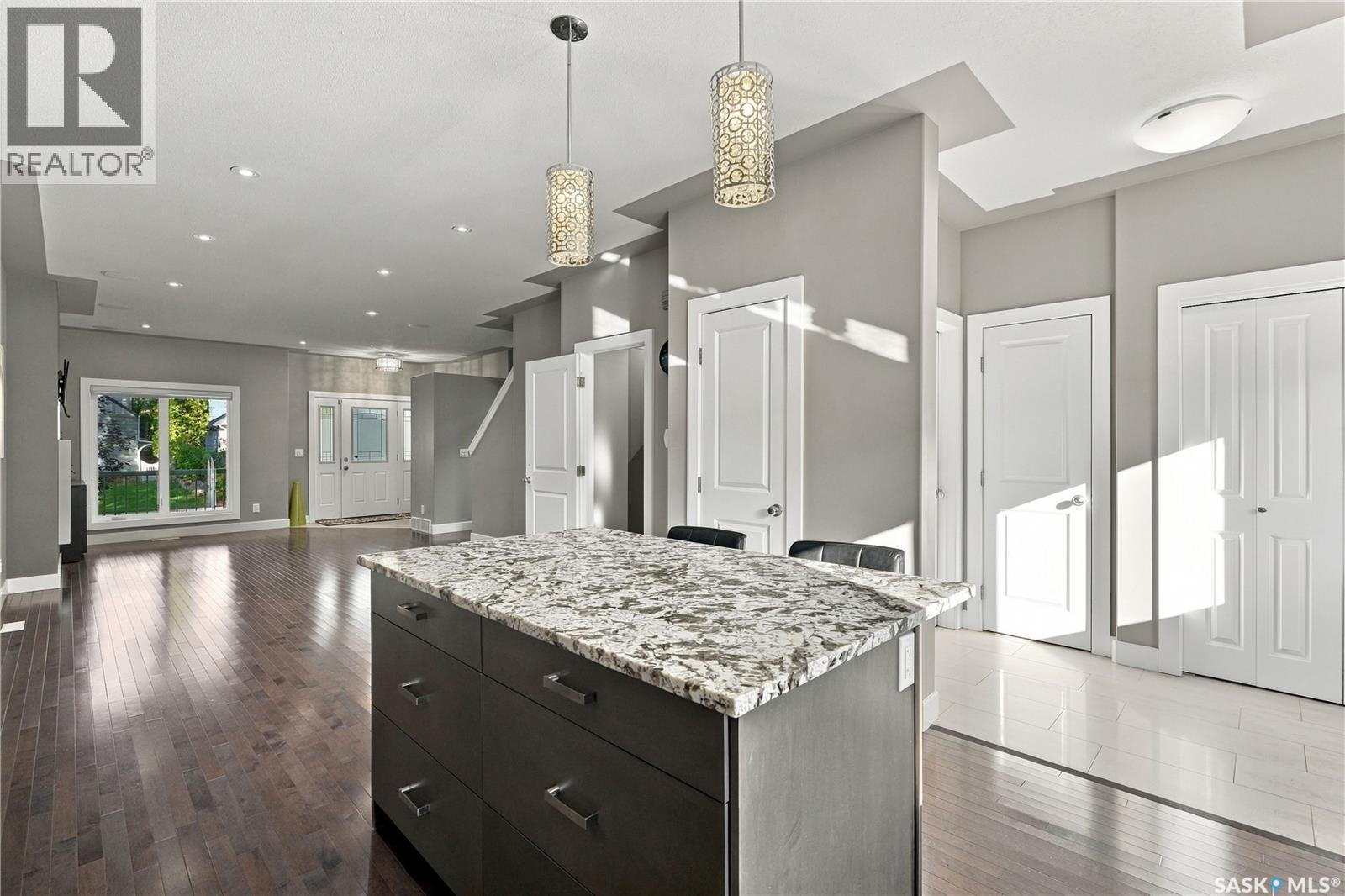 1413 Cairns AVENUE - 24