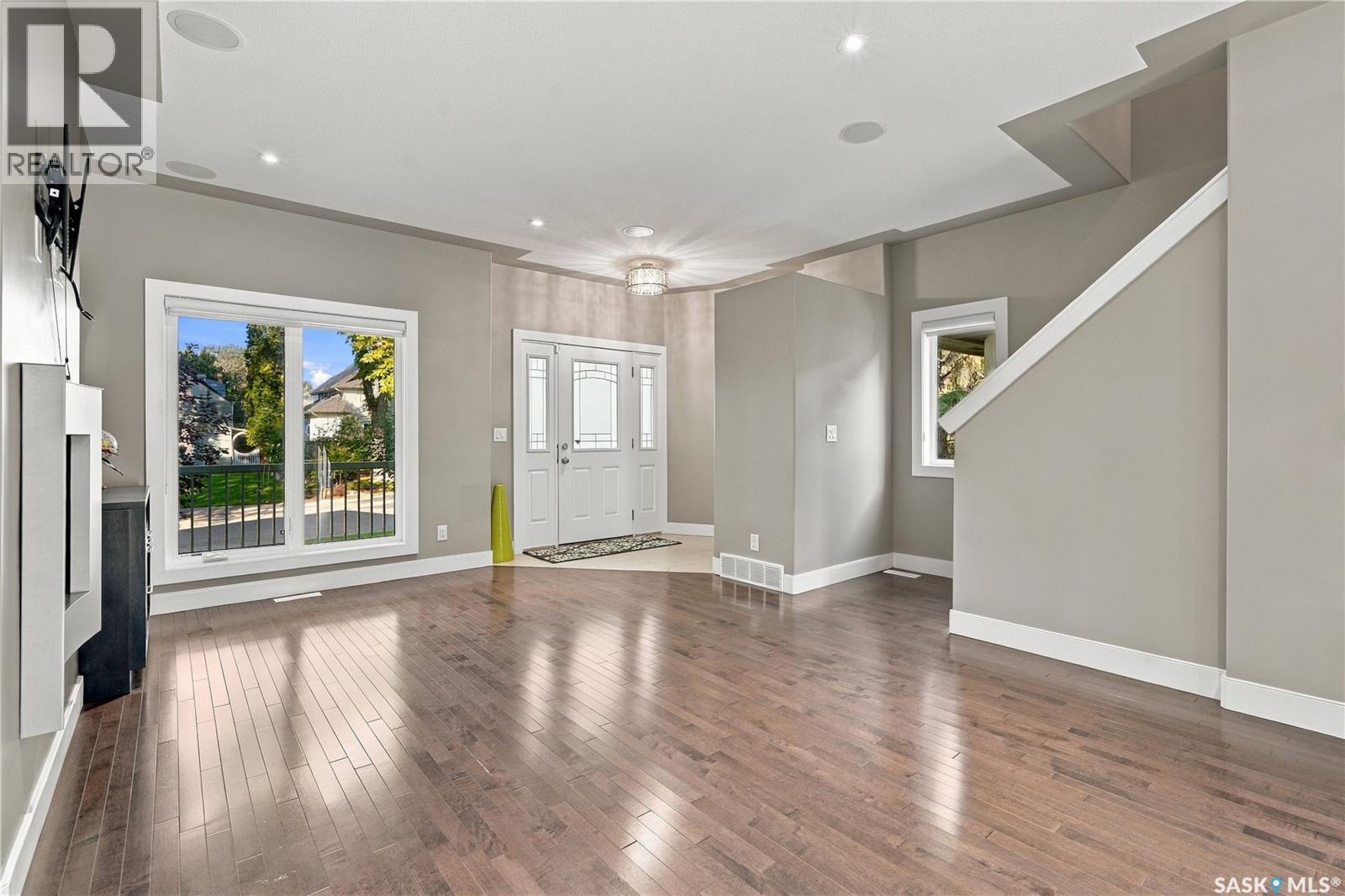 1413 Cairns AVENUE - 6