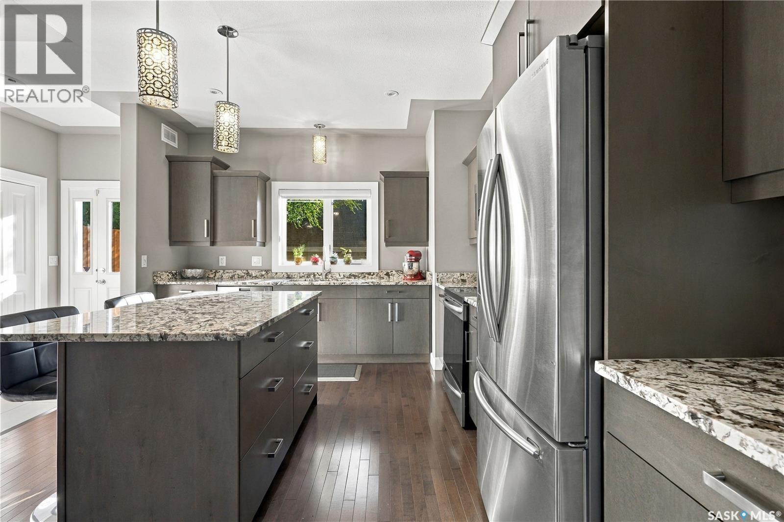 1413 Cairns AVENUE - 22