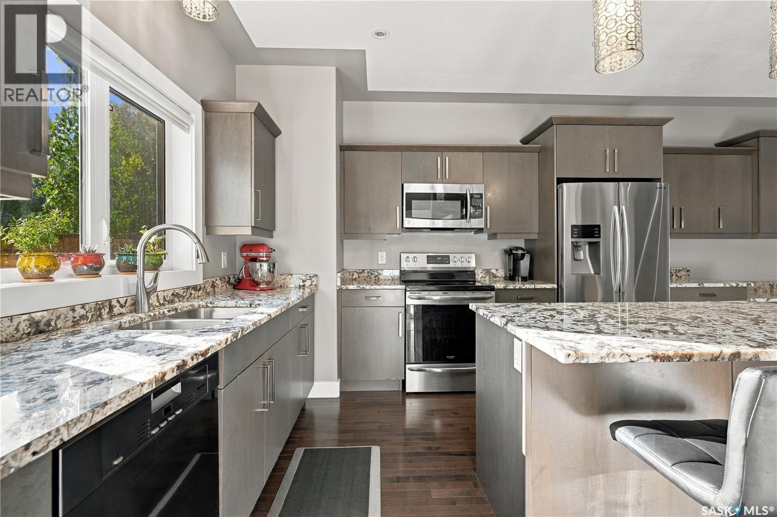 1413 Cairns AVENUE - 19