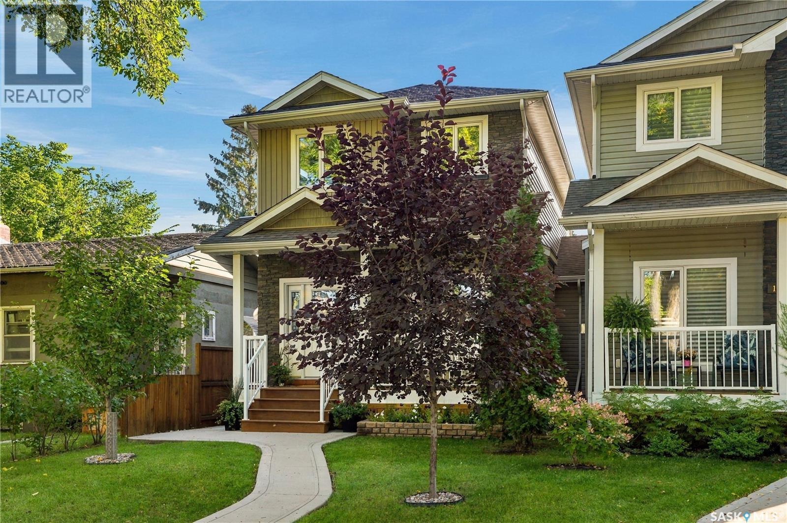 1413 Cairns AVENUE - 2
