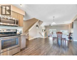 318 Strathcona Circle - photo 5