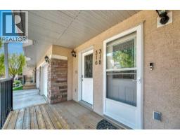 318 Strathcona Circle - photo 4