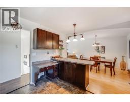 Living room - 716 Lynnwood Crescent, Castlegar, BC V1N1E2 Photo 9