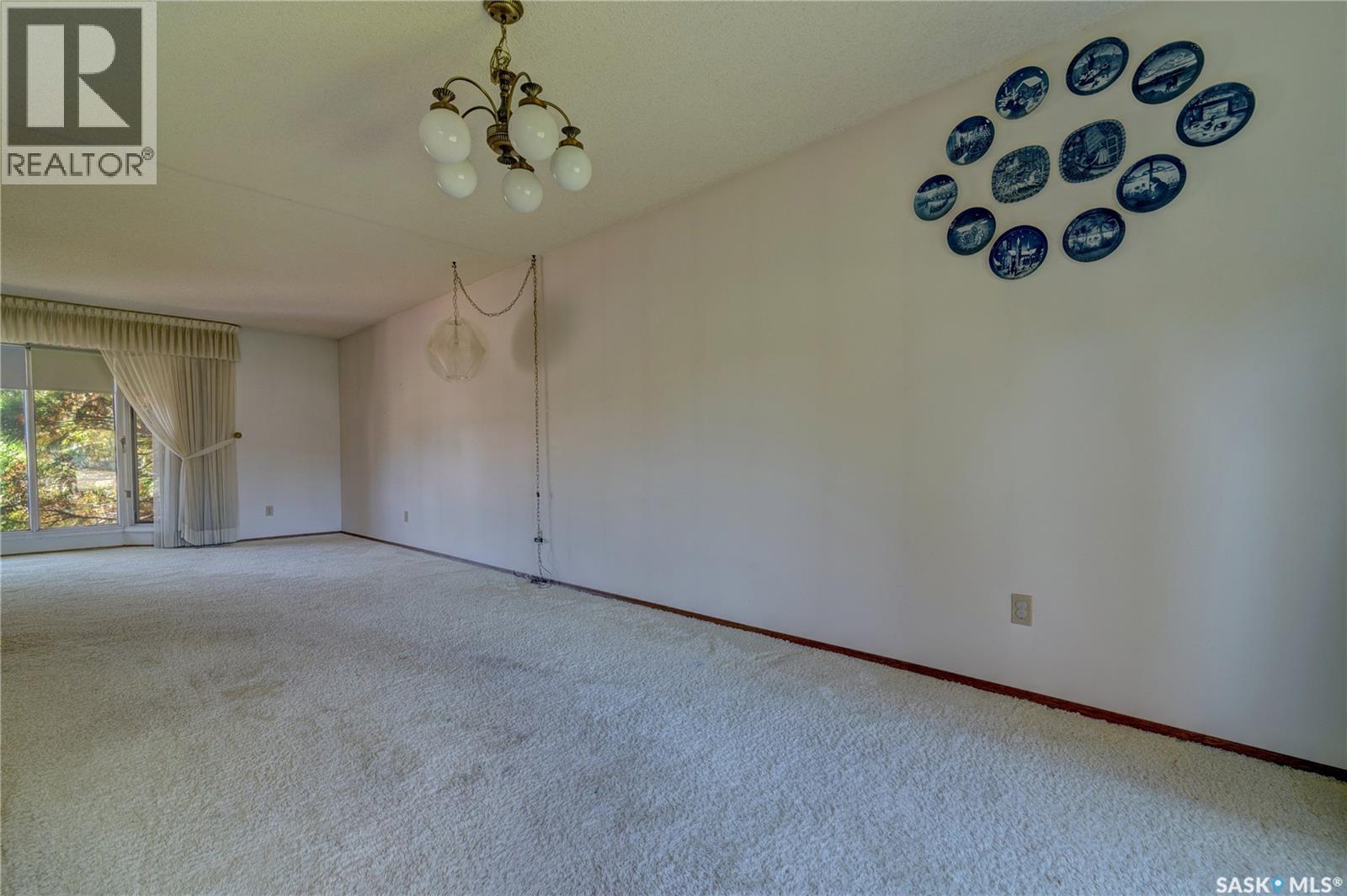 4827 McTavish STREET, Regina — photo 8