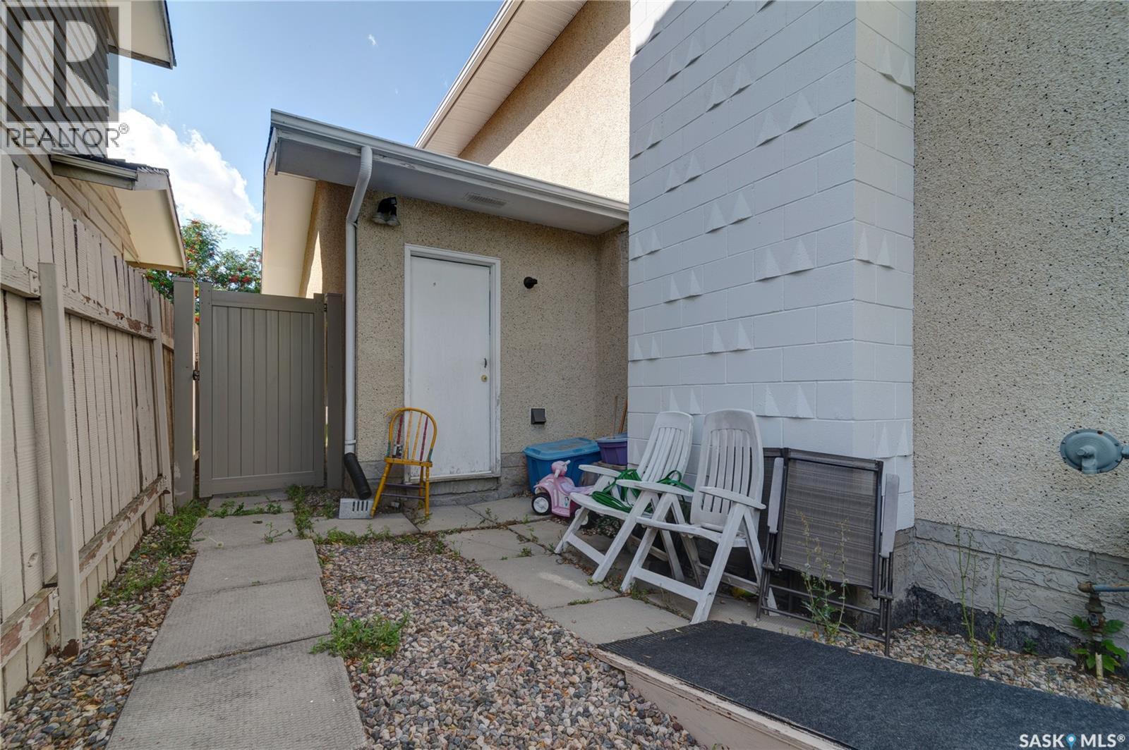 4827 McTavish STREET - 51