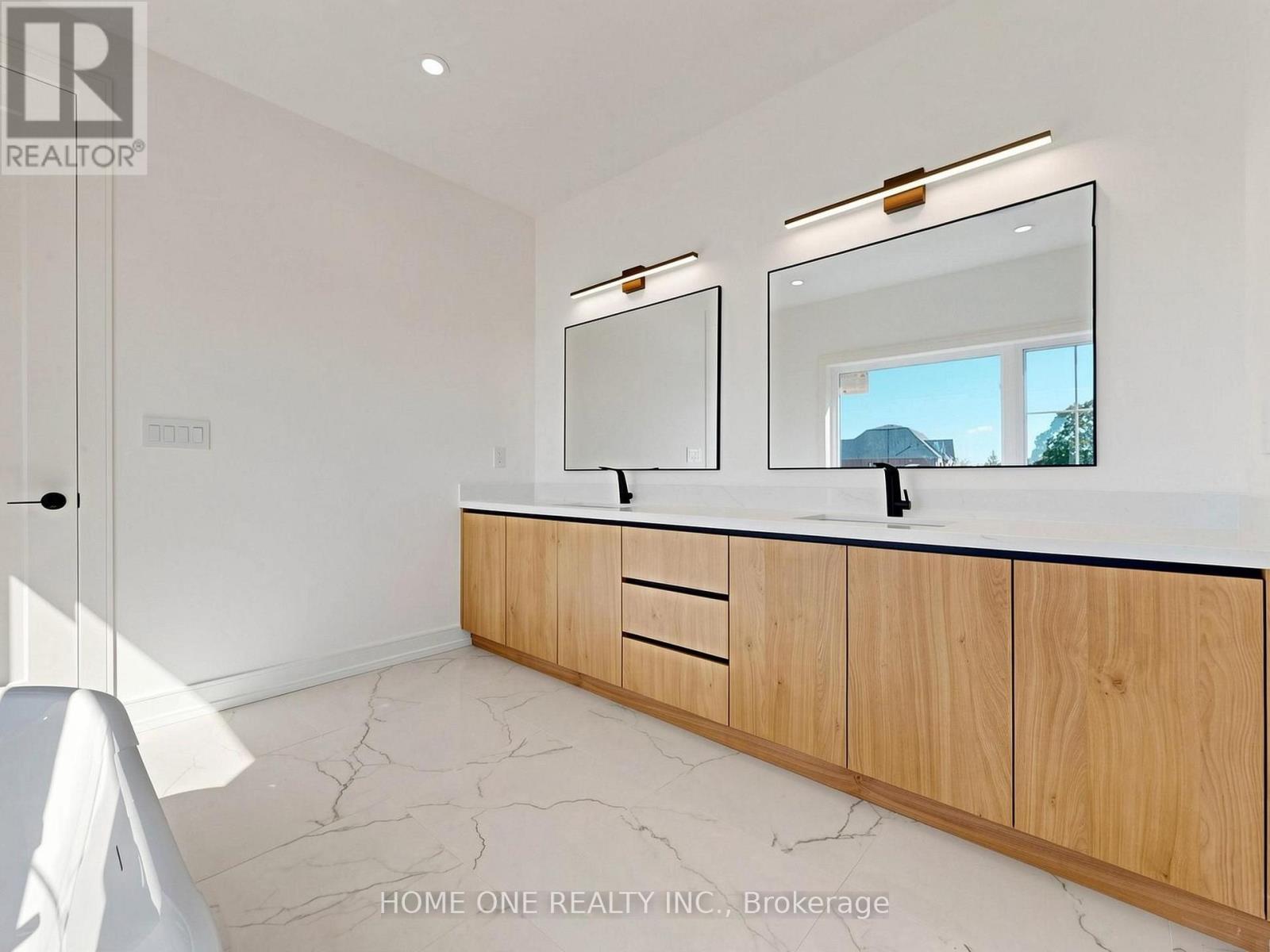 108 ROY RAINEY AVENUE - 30