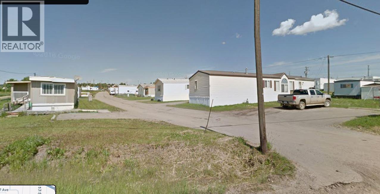 9700 & 9800 18th Street, Dawson Creek — photo 2