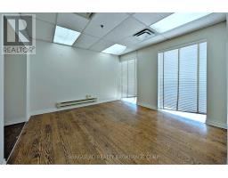 90-92 Martin Ross Avenue, Toronto, ON M3J2L4 Photo 10