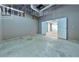 90-92 Martin Ross Avenue, Toronto, ON M3J2L4 Photo 16