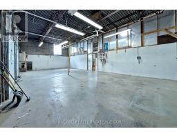 90-92 Martin Ross Avenue, Toronto, ON M3J2L4 Photo 24
