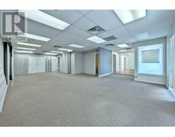 90-92 Martin Ross Avenue, Toronto, ON M3J2L4 Photo 6