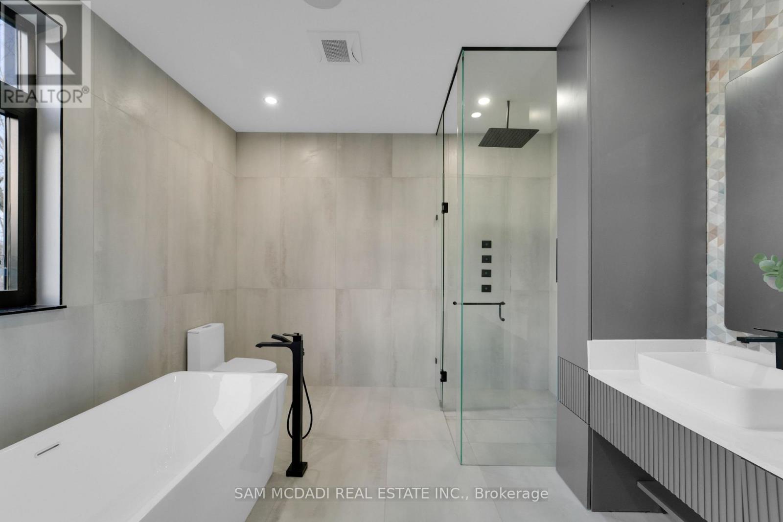 468 SAVILLE CRESCENT - Image 27