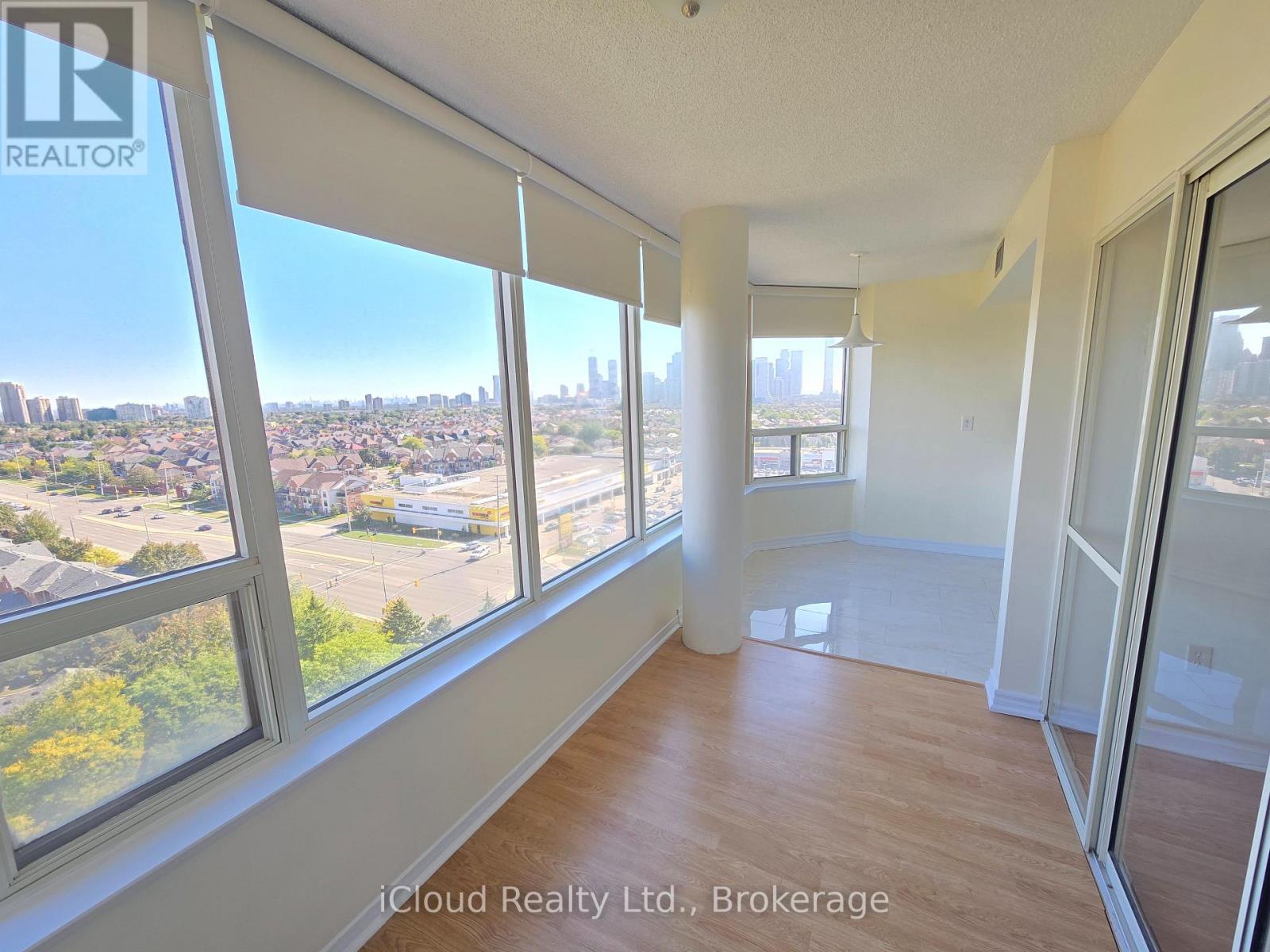 Photo of 1407 - 700 CONSTELLATION DRIVE