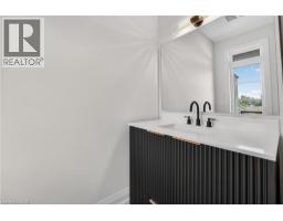 4pc Bathroom - 8905 Angie Drive, Niagara Falls, ON L2H3W8 Photo 7