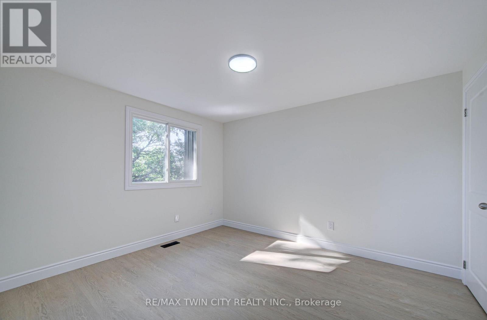 210 FERGUSON AVENUE - Image 24