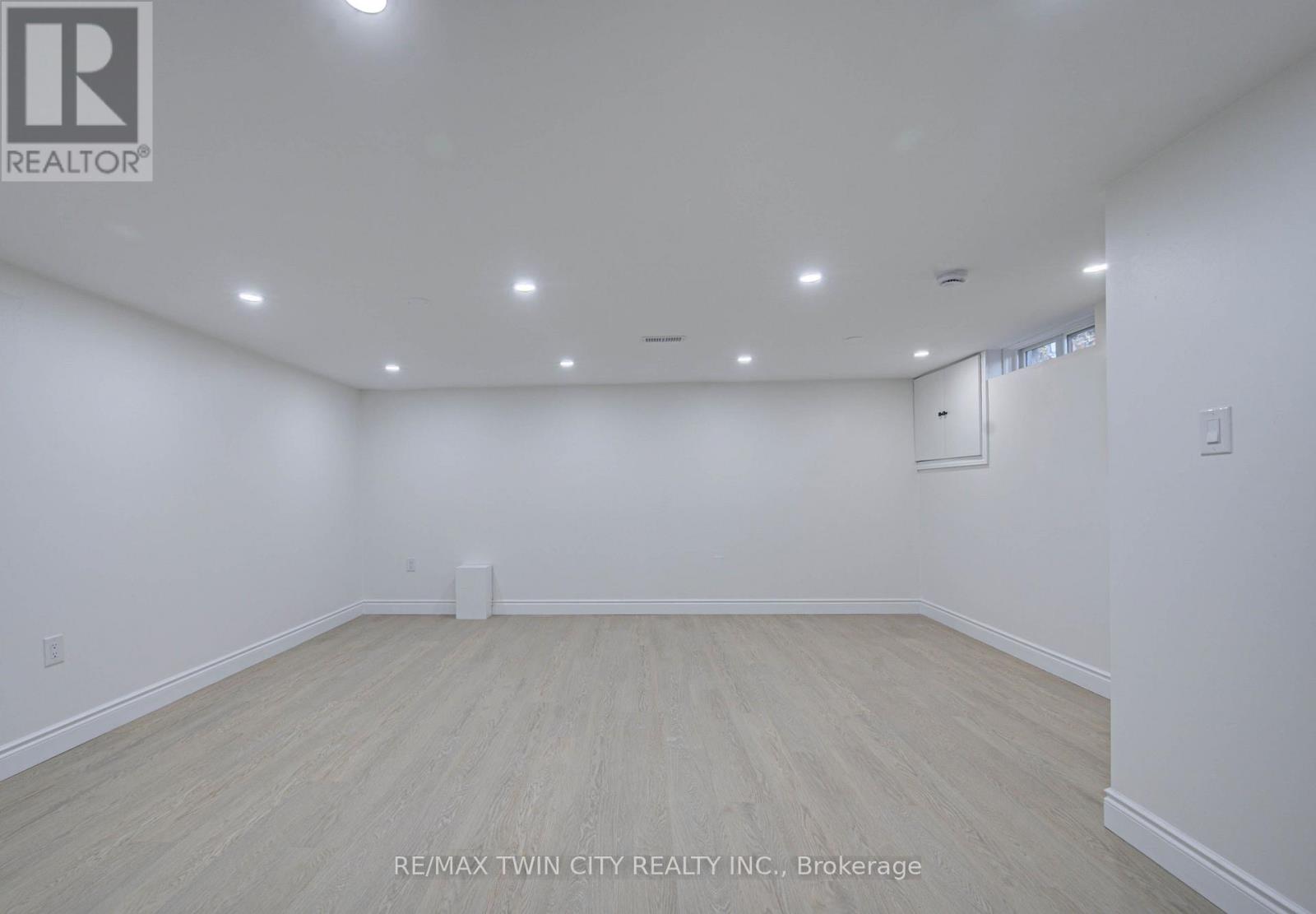 210 FERGUSON AVENUE - 30