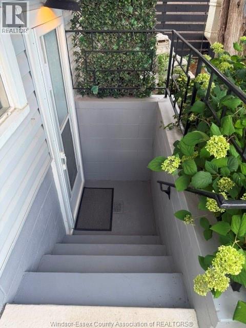 1570 STRATFORD COURT - 3
