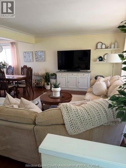 1570 STRATFORD COURT - 14