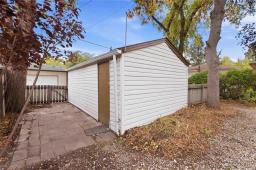 531 Niagara Street, Winnipeg, MB R3N0V7 Photo 32