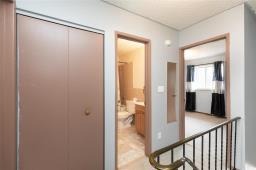 87 Gables Court, Winnipeg, MB R2C4H2 Photo 15