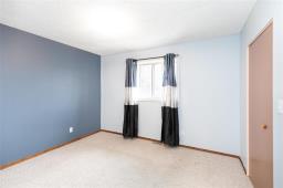 87 Gables Court, Winnipeg, MB R2C4H2 Photo 17