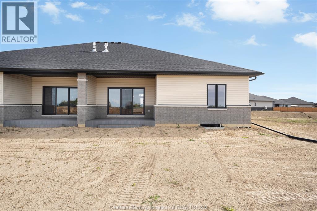 224 Worthington Court, Chatham, Ontario, N7L0G8, Chatham, Ontario — photo 4 of 5