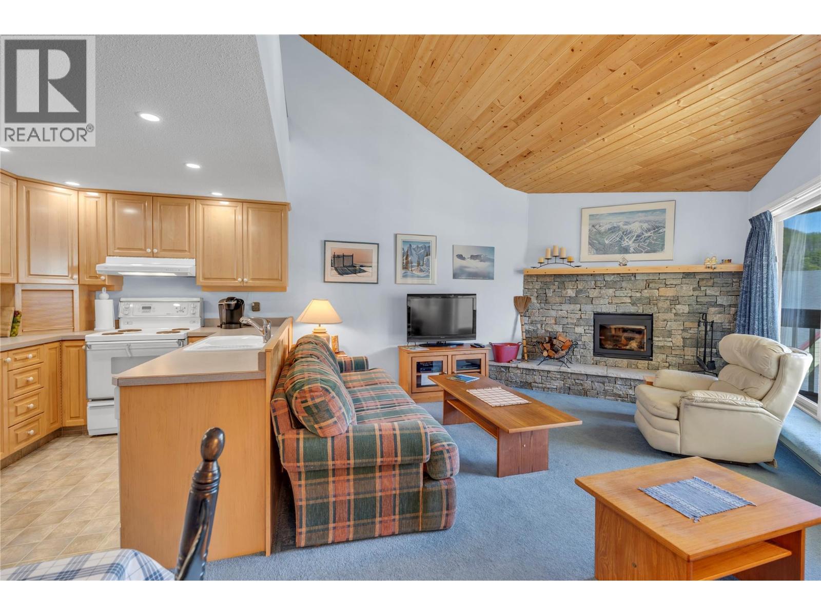 #318 330 Strayhorse Road - Image 10