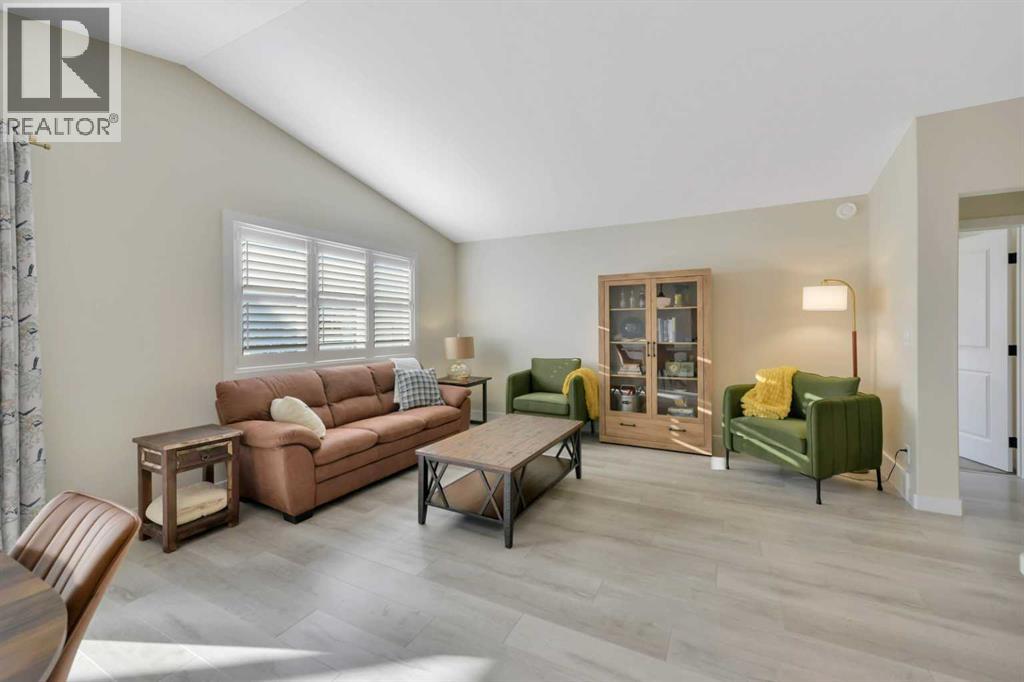 Listing photo – 18 Traynor Close, Red Deer