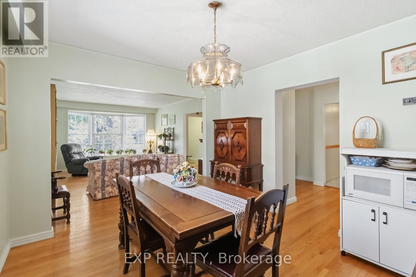 152 HILDA AVENUE - 15