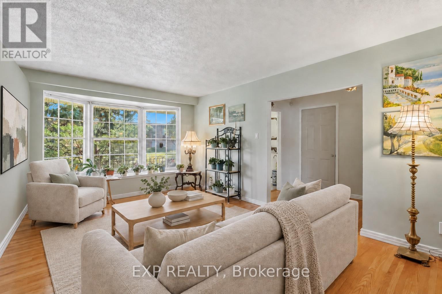 152 HILDA AVENUE - 9