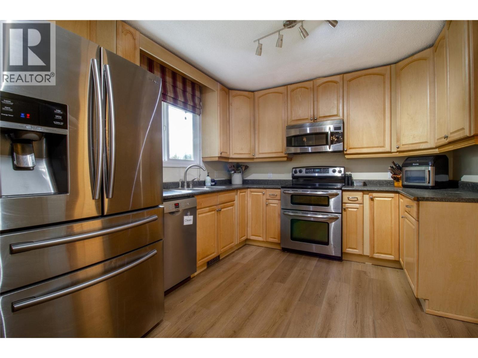 1621 Birch Drive - 10