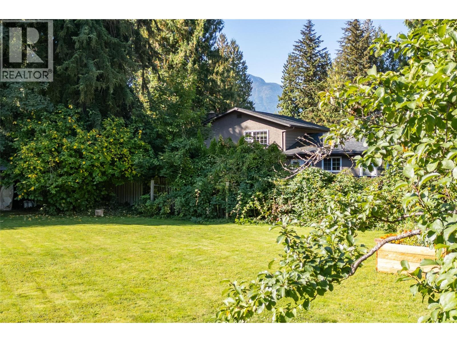 1621 Birch Drive - 31