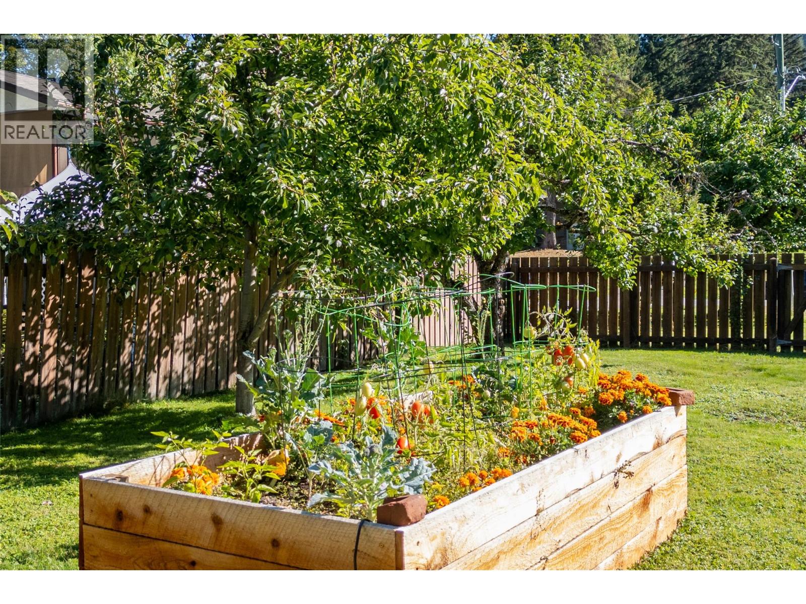 1621 Birch Drive - Image 32