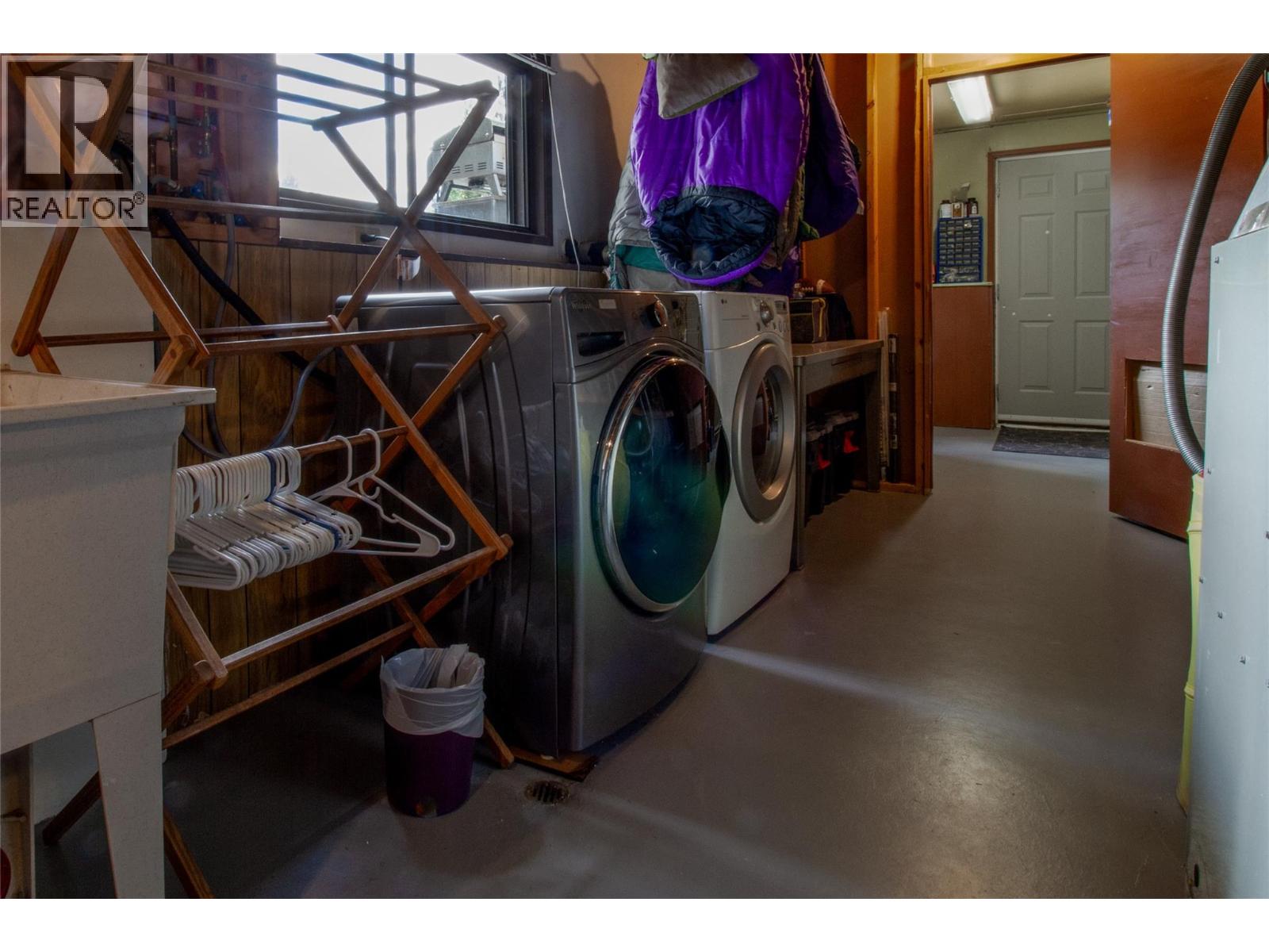 1621 Birch Drive - Image 36