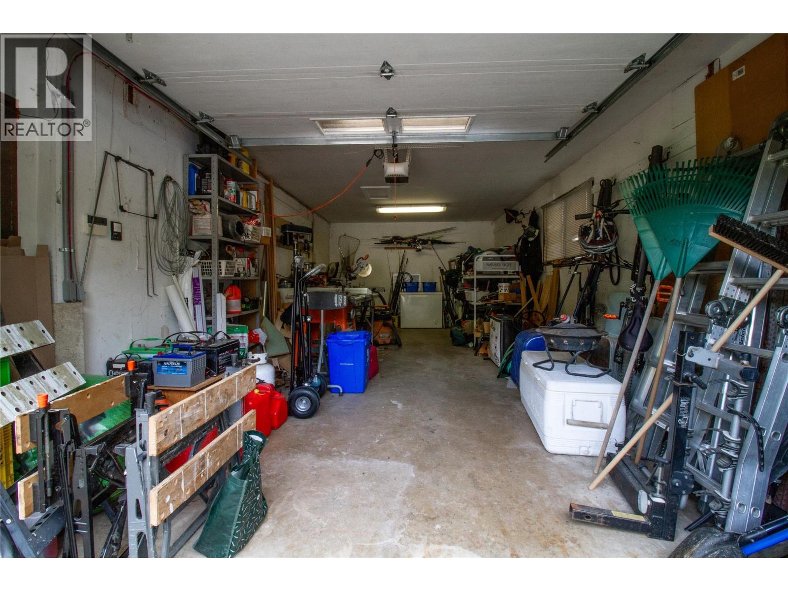 1621 Birch Drive - Image 38