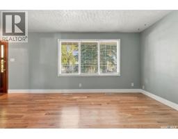 Bedroom - 10 Ottawa Place, Regina, SK S4R2V7 Photo 6
