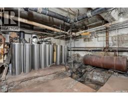 117-123 High Street W, Moose Jaw, SK S6H1S5 Photo 52
