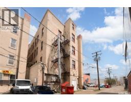 117-123 High Street W, Moose Jaw, SK S6H1S5 Photo 8