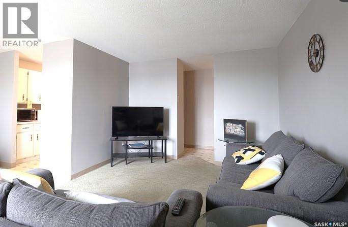 24 31 Centennial STREET, Regina — photo 5
