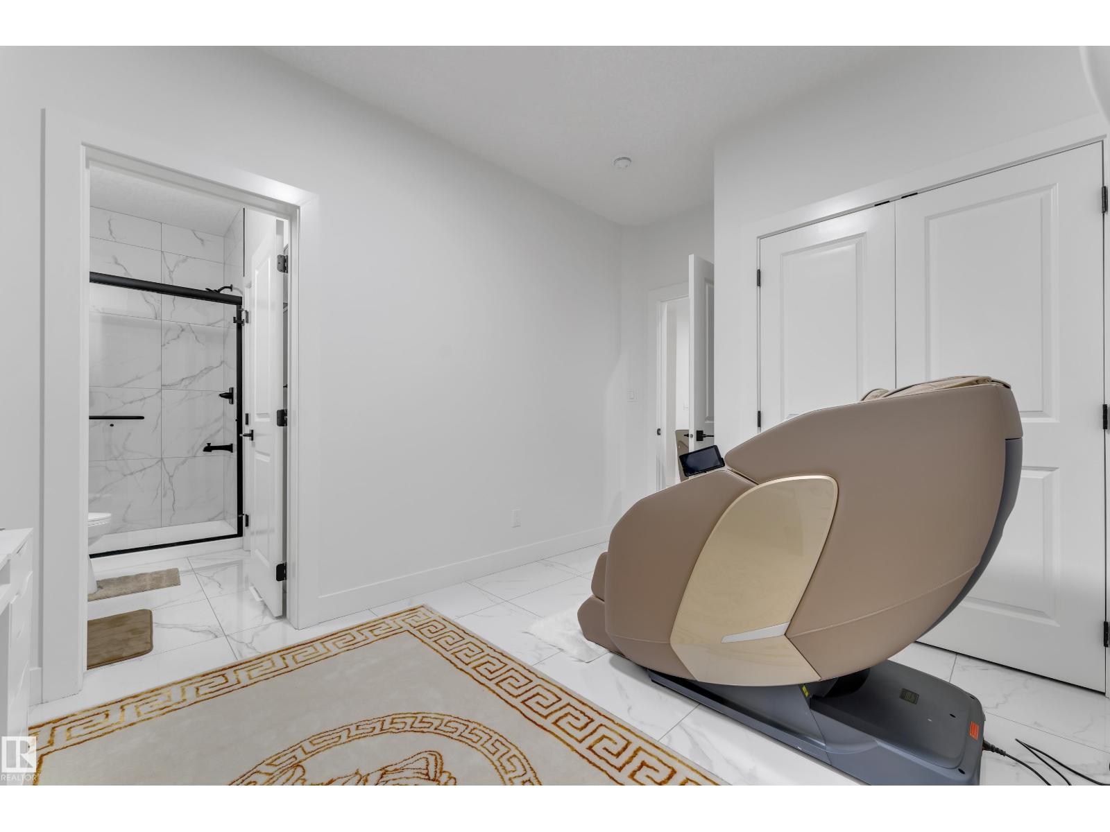 6502 42 ave - 11