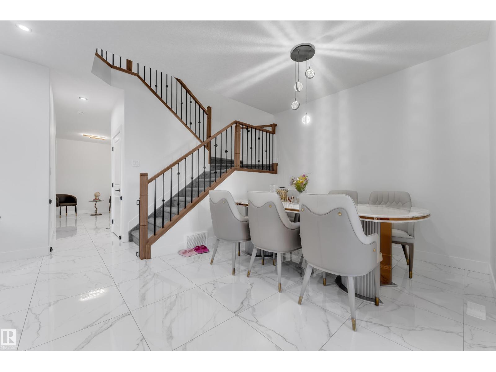 6502 42 ave - 16