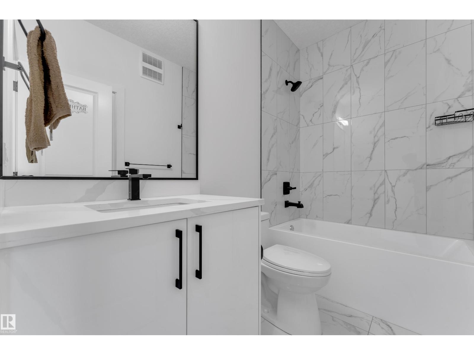 6502 42 ave - 34