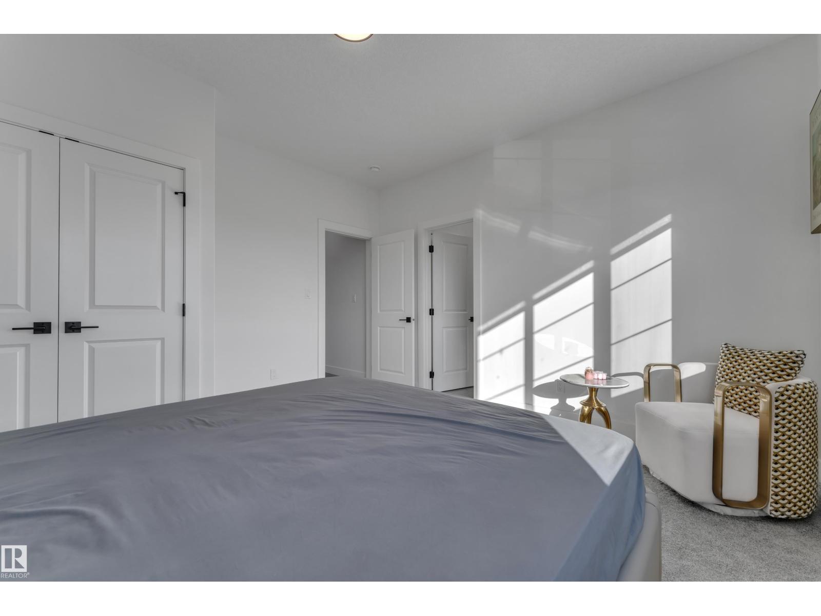 6502 42 ave - Image 36